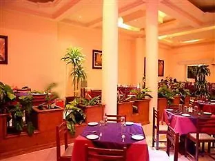 נגומבו Oyo 317 Choy'S Waterfront Residence